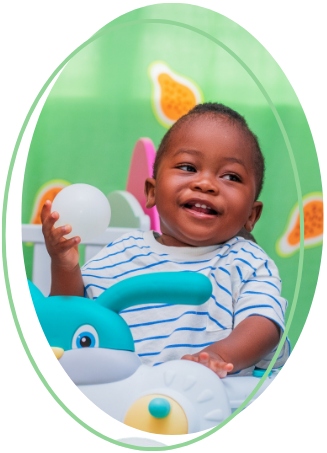 Enfant épanoui à Ubora Academy